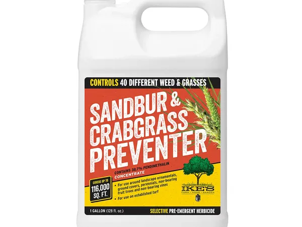 Ike's Sandbur & Crabgrass Preventer, 1 cuarto de galón — fotografía de producto del herbicida preemergente sobre fondo liso
