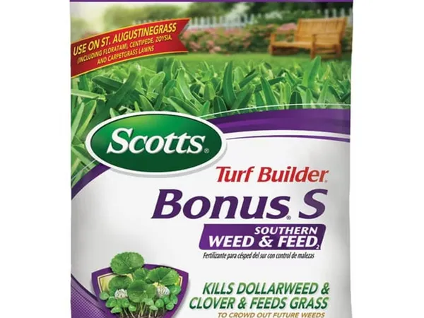 Scotts Turf Builder Bonus S Southern Weed & Feed₂ (29-0-10) — fotografía de producto del fertilizante con herbicida para céspedes del sur sobre fondo liso