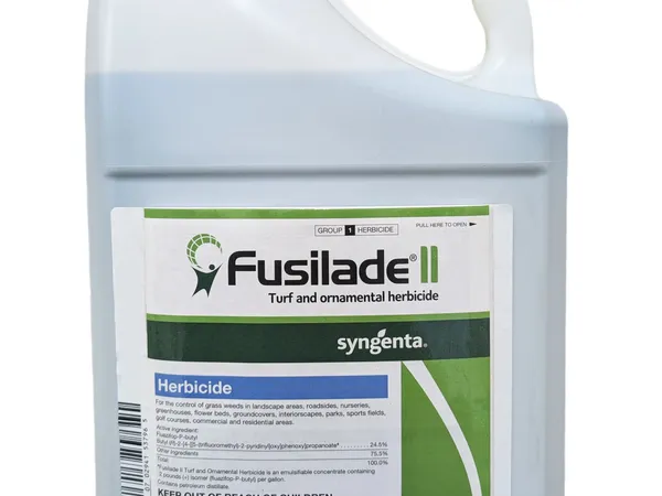 Syngenta Fusilade II Turf & Ornamental Herbicide, 4 oz — fotografía de producto del herbicida selectivo para gramíneas sobre fondo liso